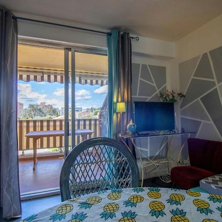 Cosy 35 M2 With Balcony In A Quiet Residence Fréjus Zewnętrze zdjęcie