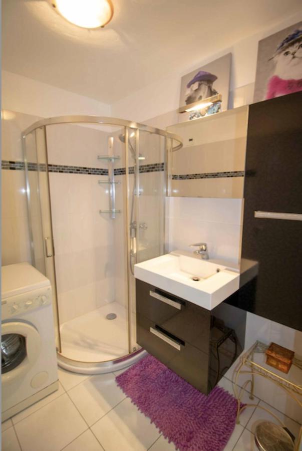 Cosy 35 M2 With Balcony In A Quiet Residence Fréjus Zewnętrze zdjęcie