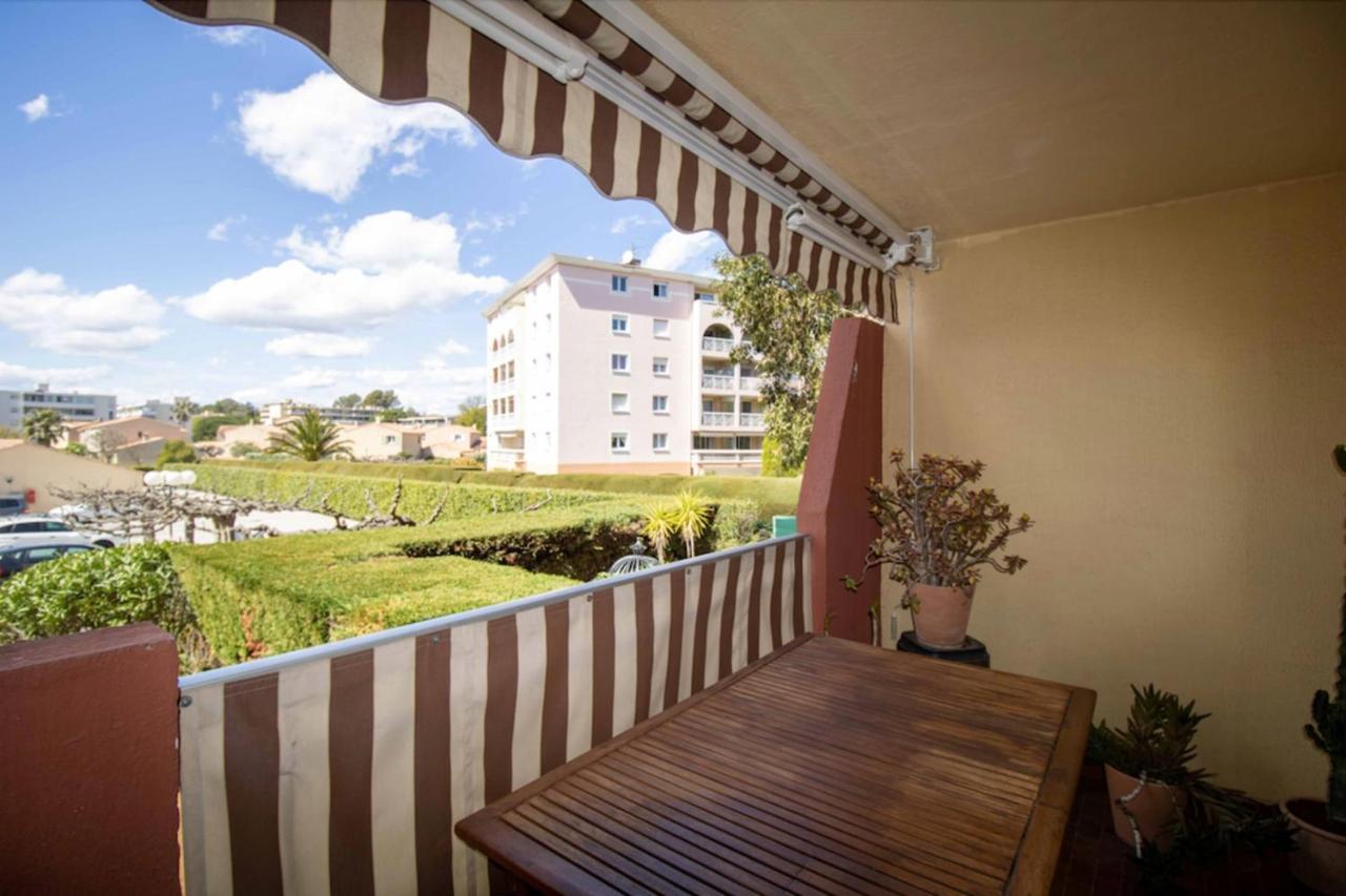 Cosy 35 M2 With Balcony In A Quiet Residence Fréjus Zewnętrze zdjęcie